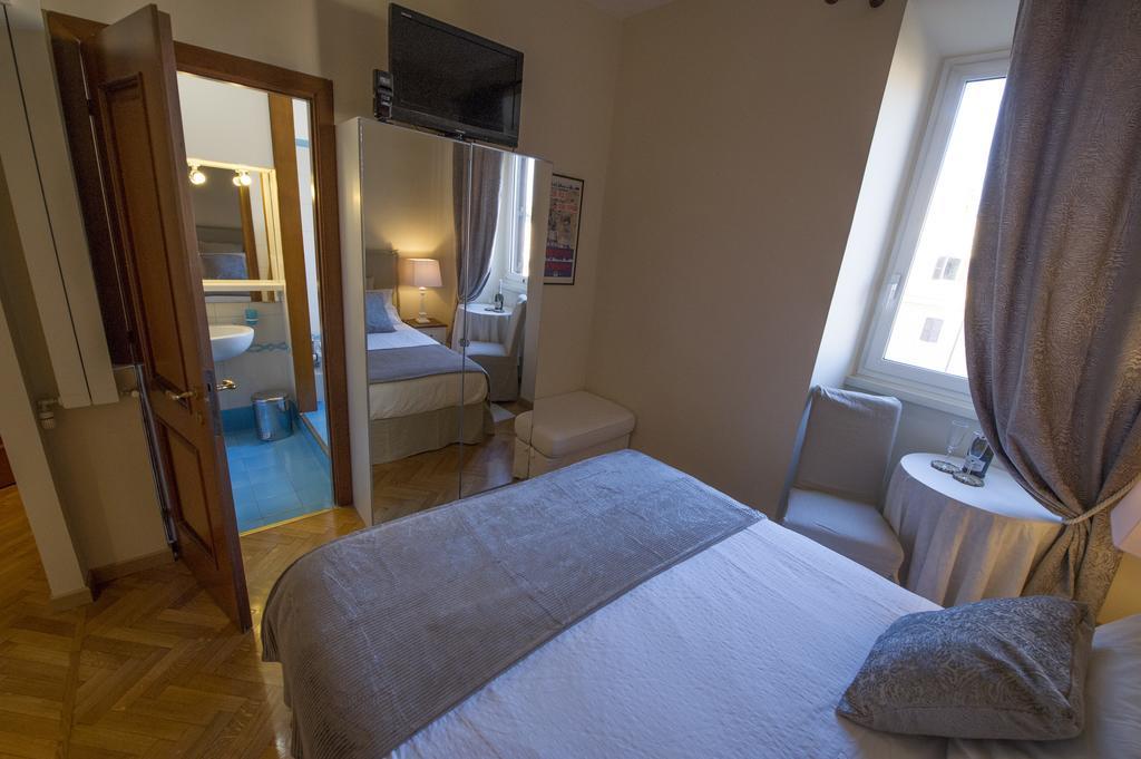 Bed & Breakfast A Casa Di Lia A Roma Δωμάτιο φωτογραφία